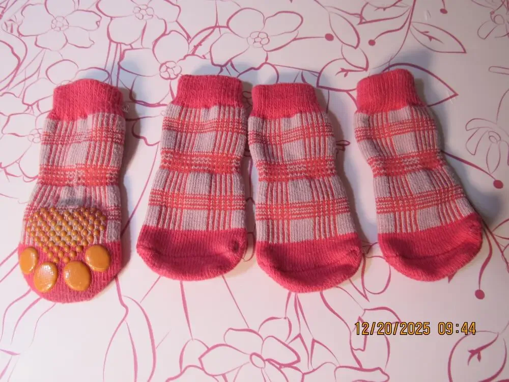 S/M Dog Socks Pink